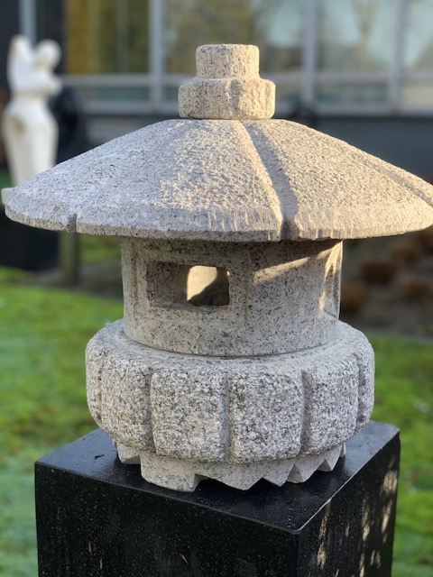 Japanse Lantaarn Pagode Graniet 45 cm