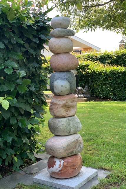 'Stonetower' Tuinbeeld 105 cm