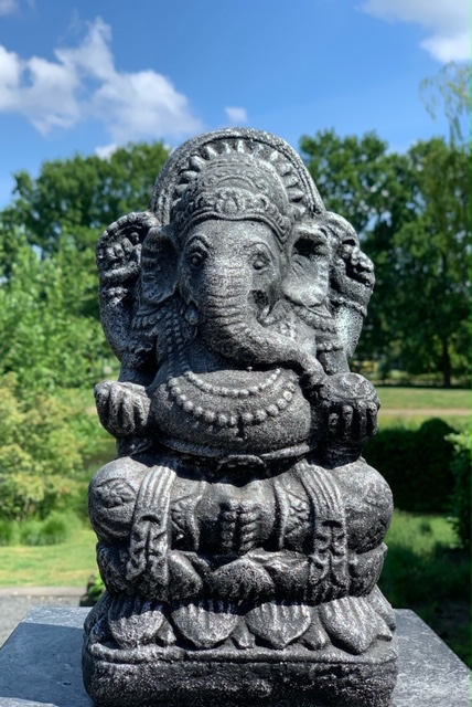 Groot universum doe alstublieft niet resterend Ganesha Beeld 30 cm