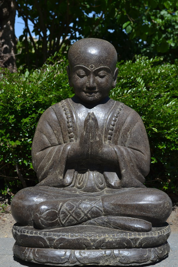 Boeddha Monnik Shaolin Lavasteen 70 cm