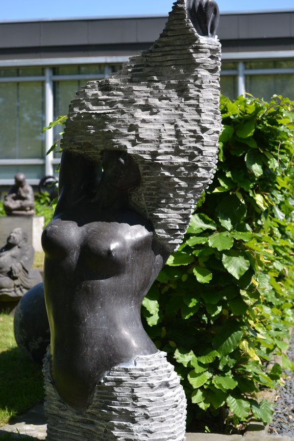 Tuinbeeld 'Philyra' Natuursteen 117 cm