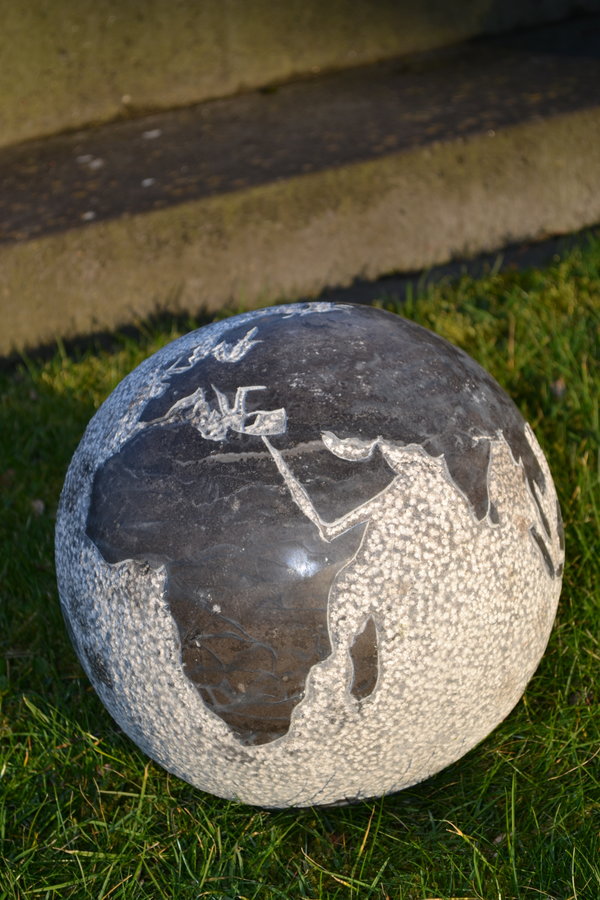 Wereldbol Natuursteen 30 cm